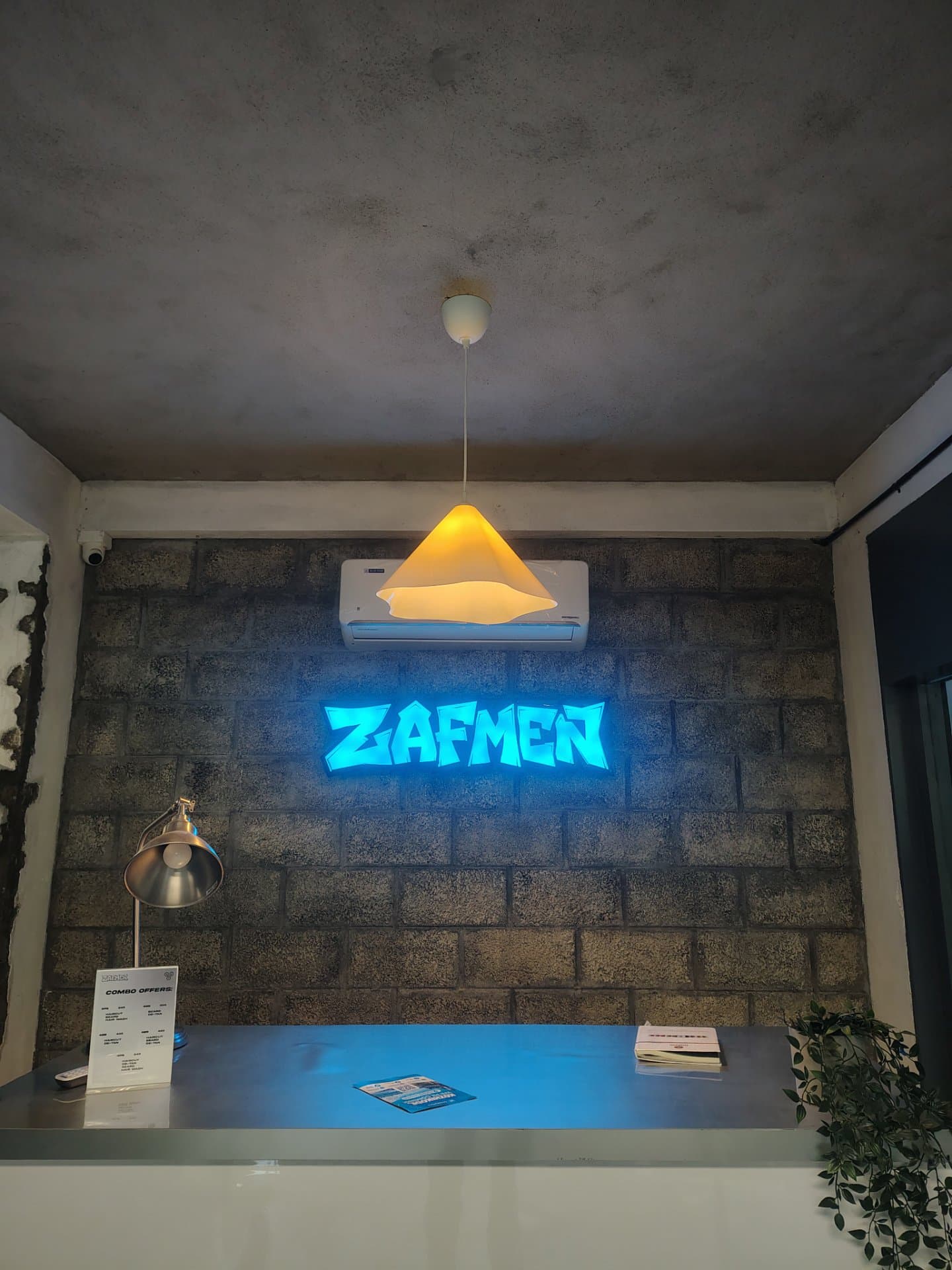 ZAFMAN interior and styling stations