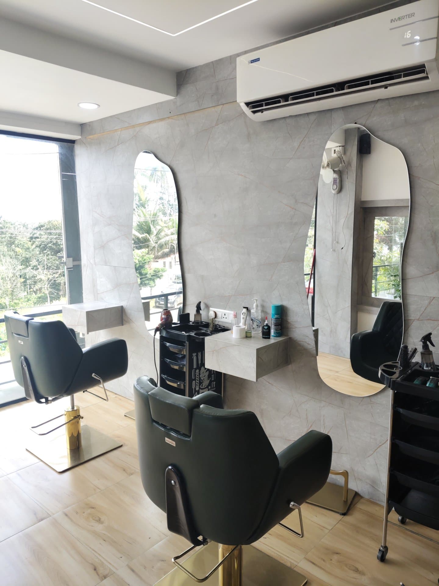 ZUMA interior and styling stations