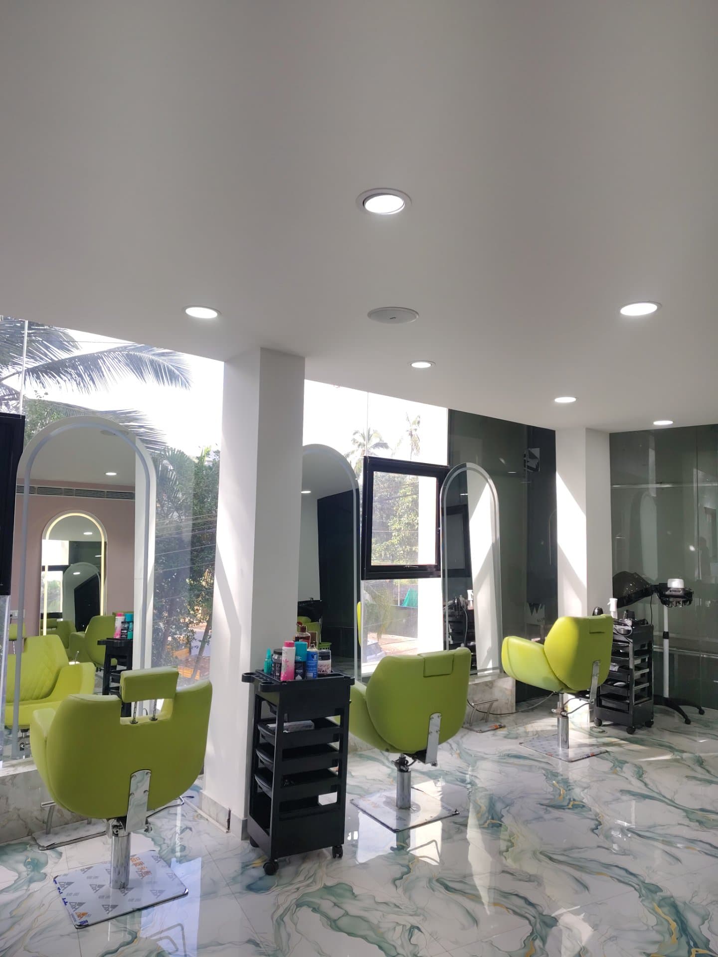 Vibrance interior and styling stations